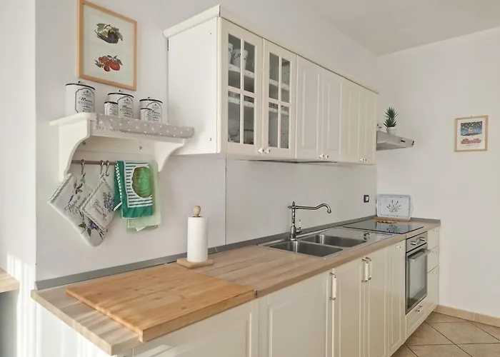 Casa Dafne Centro トルトリ